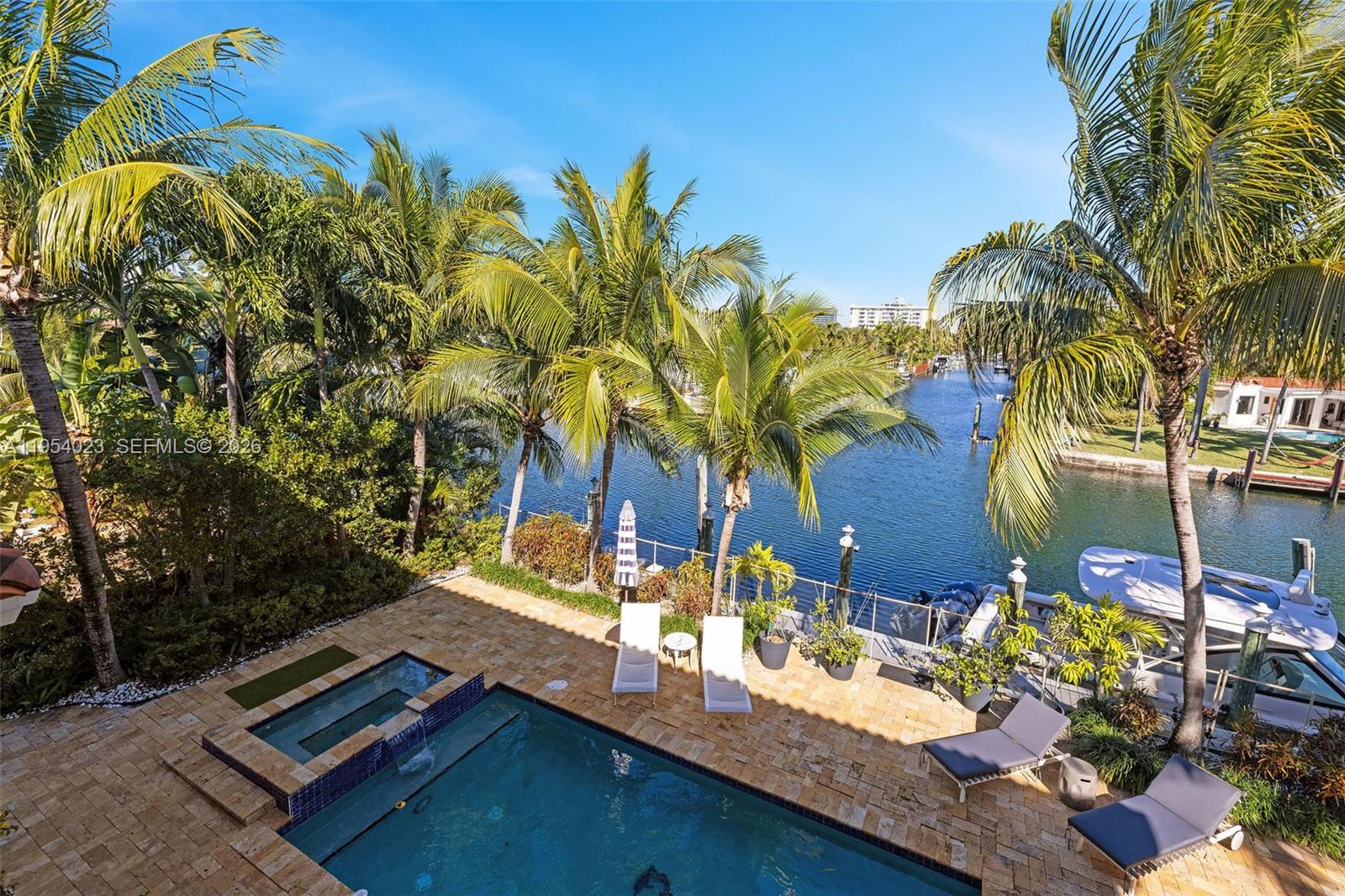 2125 Ixora Rd North Miami, FL 33181