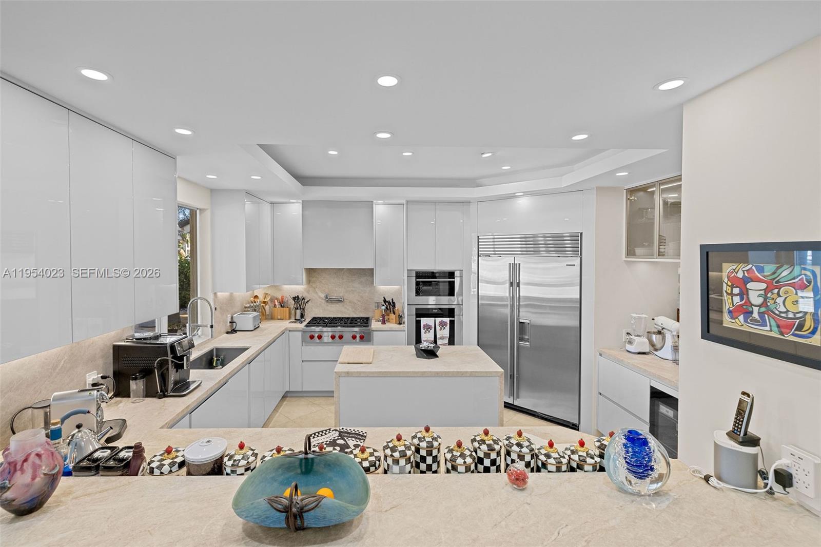 2125 Ixora Rd North Miami, FL 33181