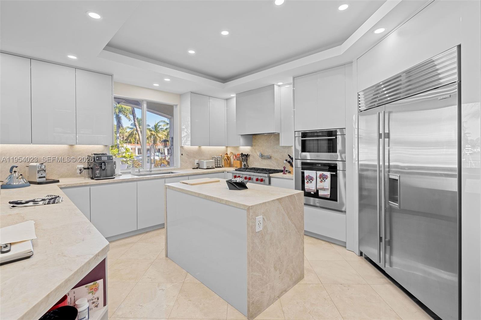 2125 Ixora Rd North Miami, FL 33181