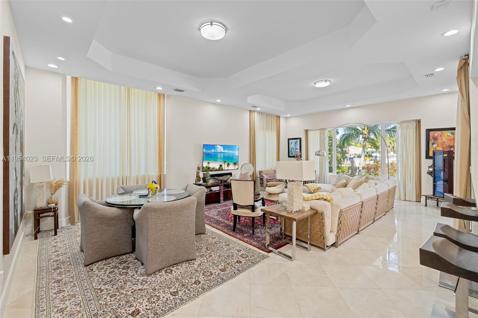 2125 Ixora Rd North Miami, FL 33181