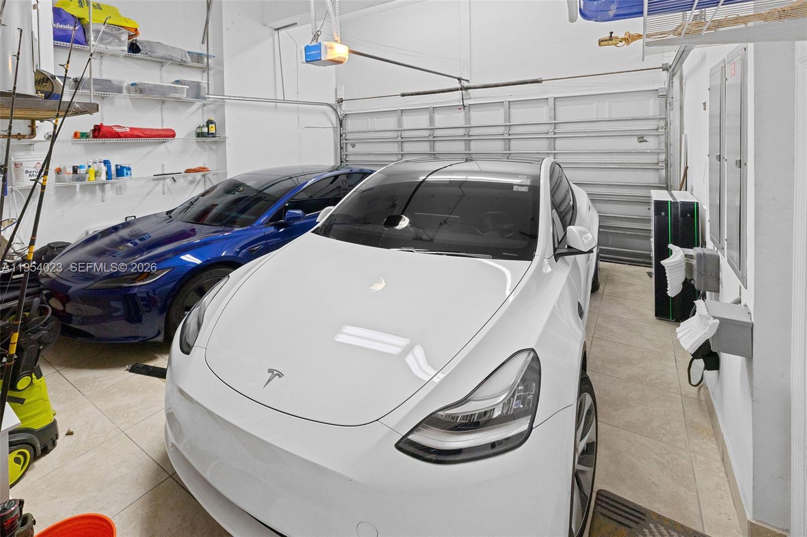 2125 Ixora Rd North Miami, FL 33181