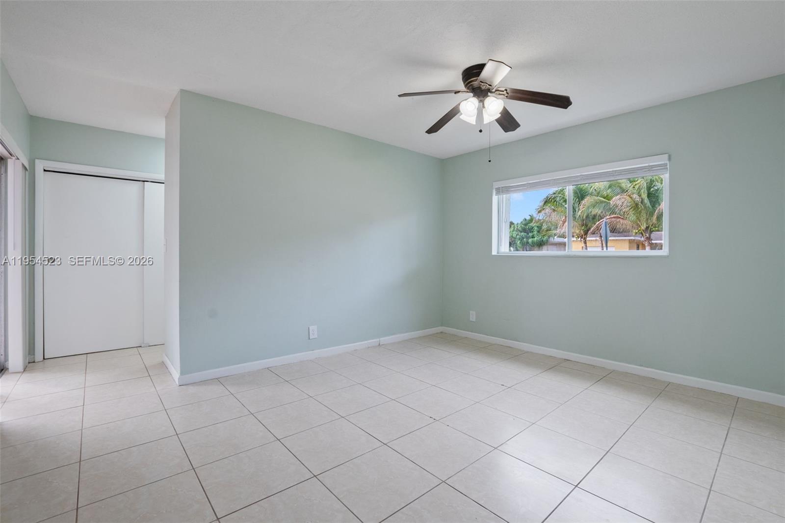 6572 SW 8th Ct North Lauderdale, FL 33068