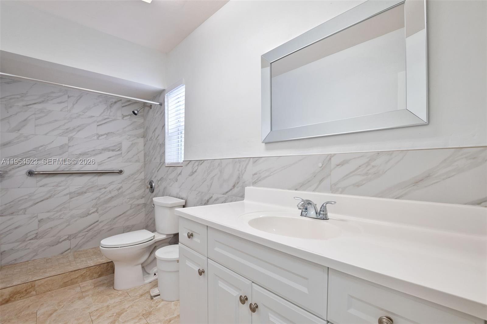 6572 SW 8th Ct North Lauderdale, FL 33068