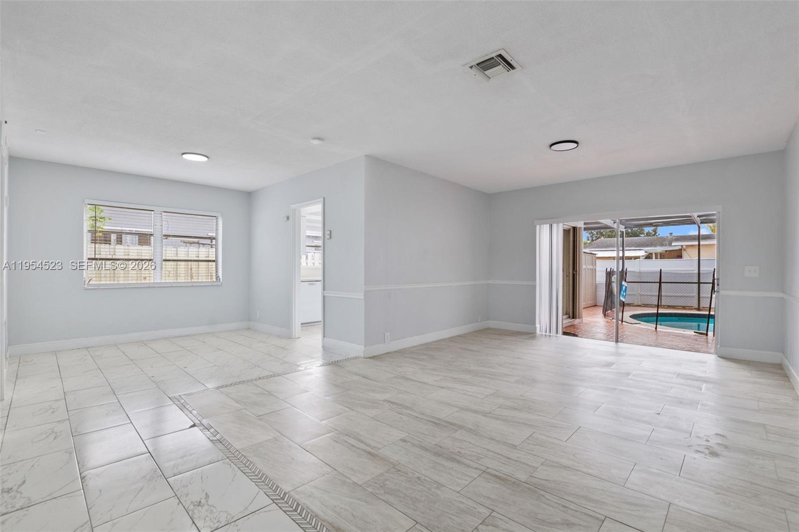 6572 SW 8th Ct North Lauderdale, FL 33068