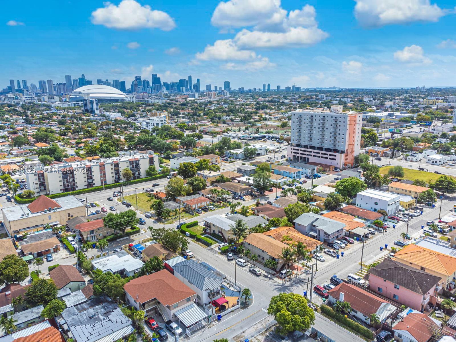 901 NW 22nd Pl Miami, FL 33125