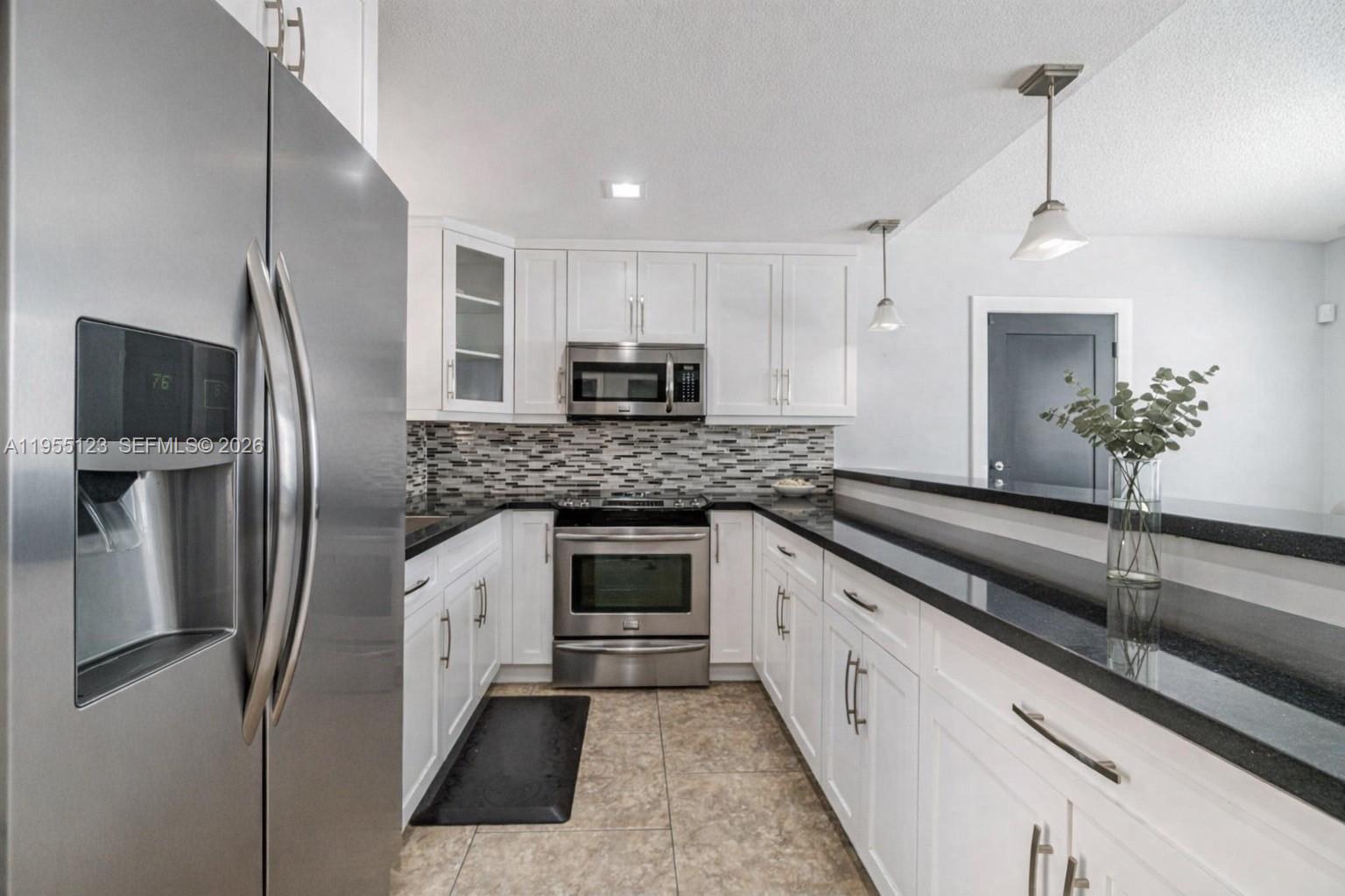 901 NW 22nd Pl Miami, FL 33125