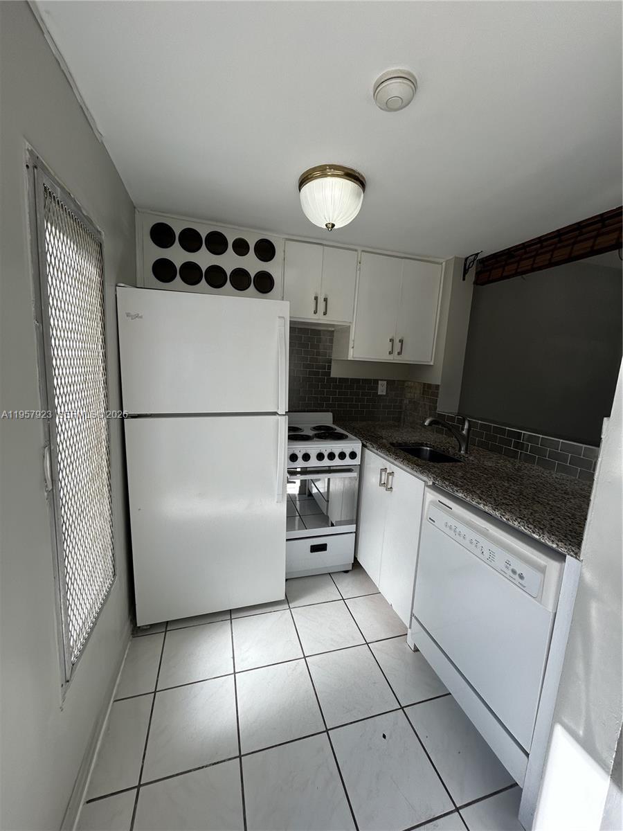 234 Antiquera Ave #6 Coral Gables, FL 33134