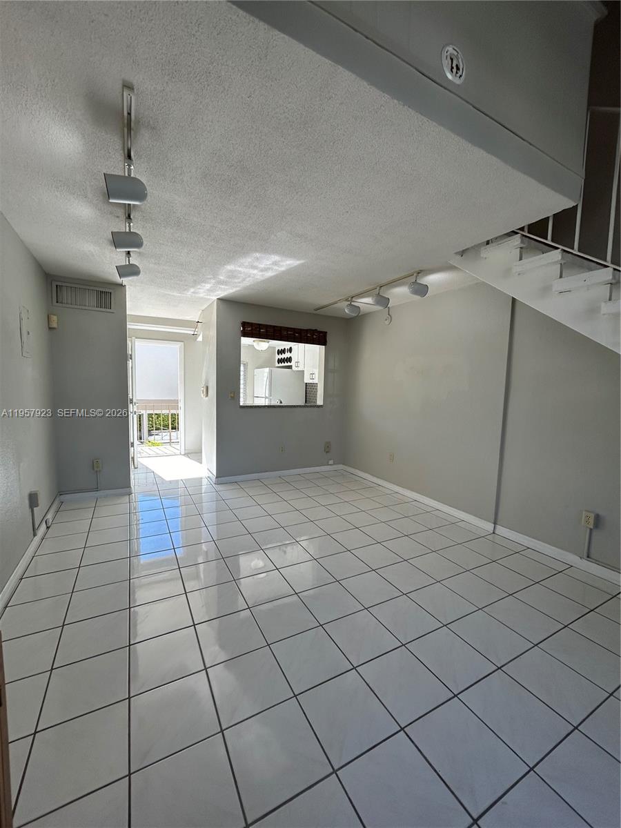 234 Antiquera Ave #6 Coral Gables, FL 33134