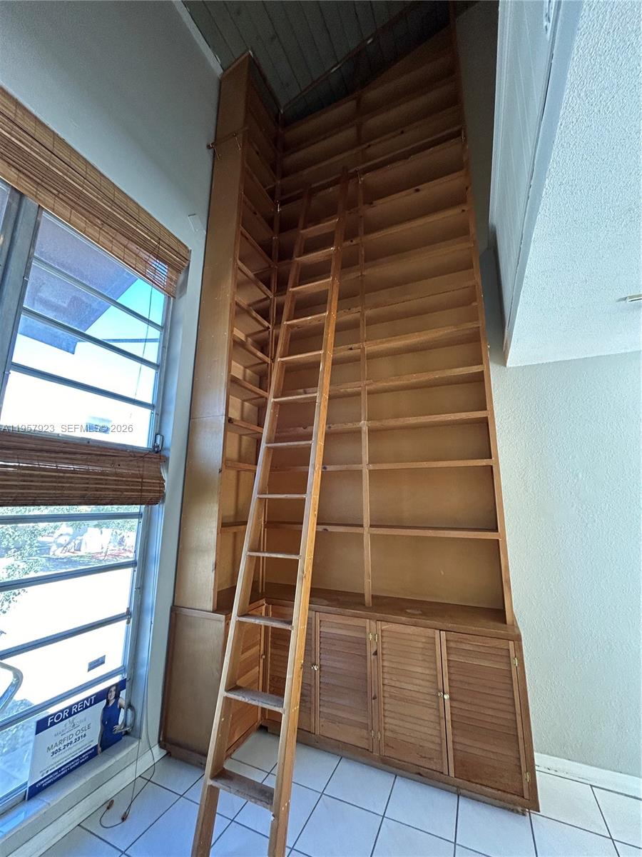 234 Antiquera Ave #6 Coral Gables, FL 33134