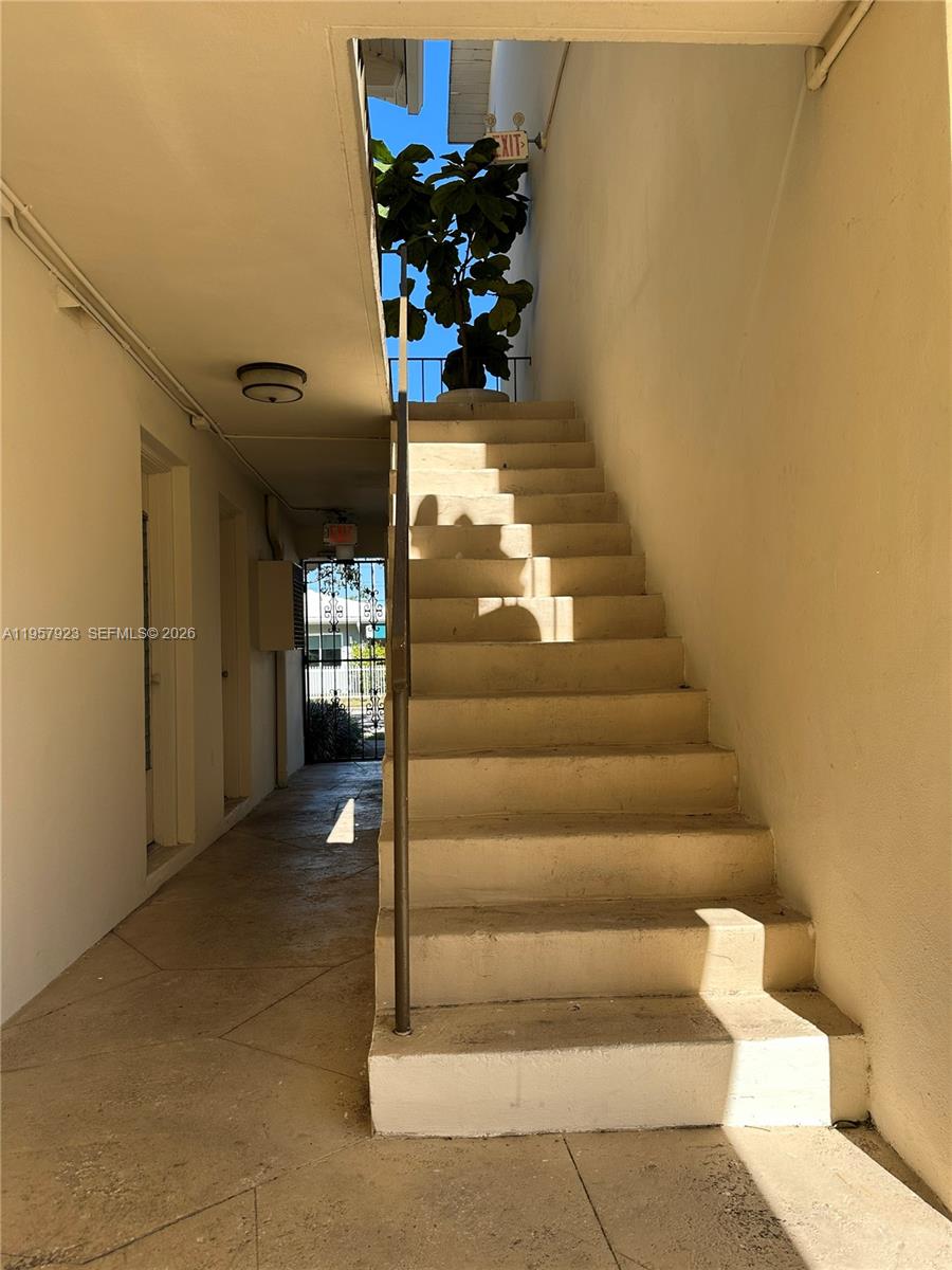 234 Antiquera Ave #6 Coral Gables, FL 33134