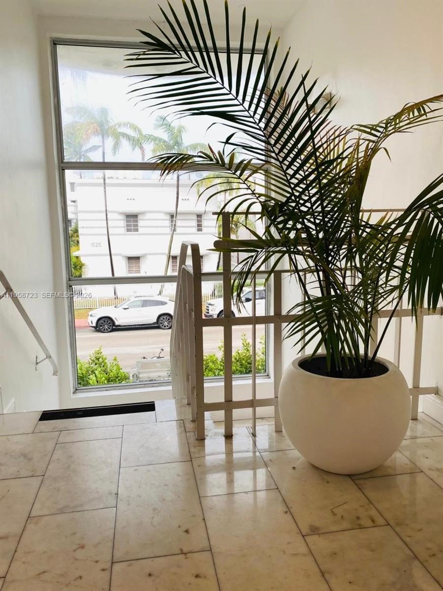 1526 Pennsylvania Ave #20 Miami Beach, FL 33139