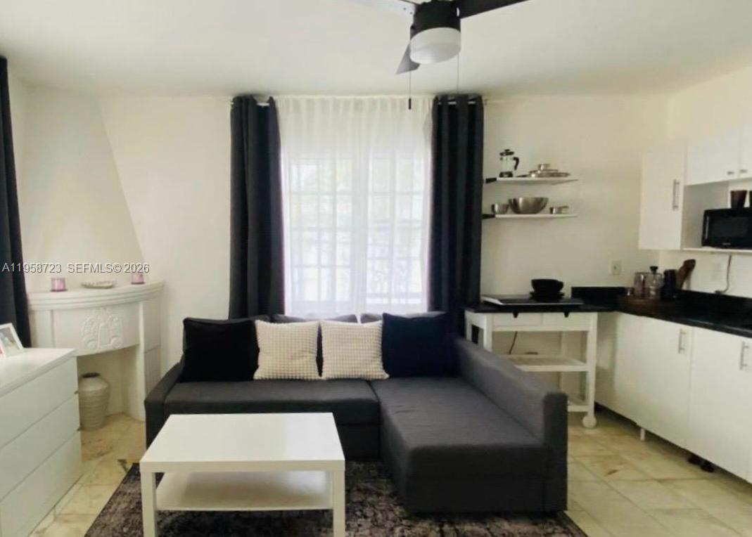 1526 Pennsylvania Ave #20 Miami Beach, FL 33139