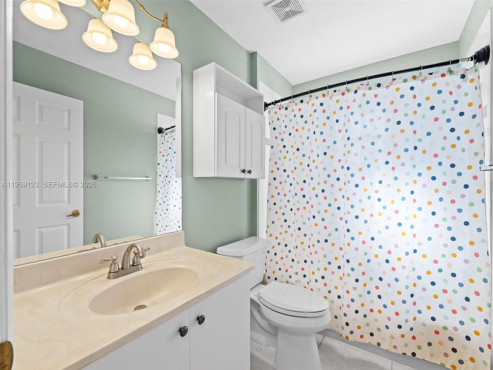 1861 NW 142nd Ter Pembroke Pines, FL 33028