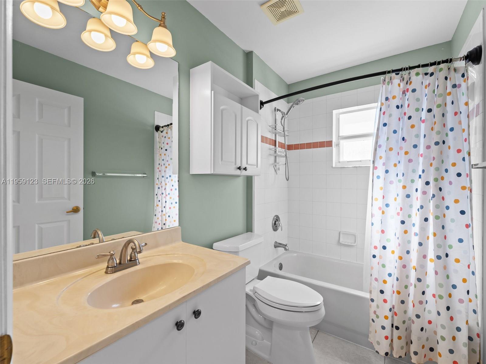 1861 NW 142nd Ter Pembroke Pines, FL 33028