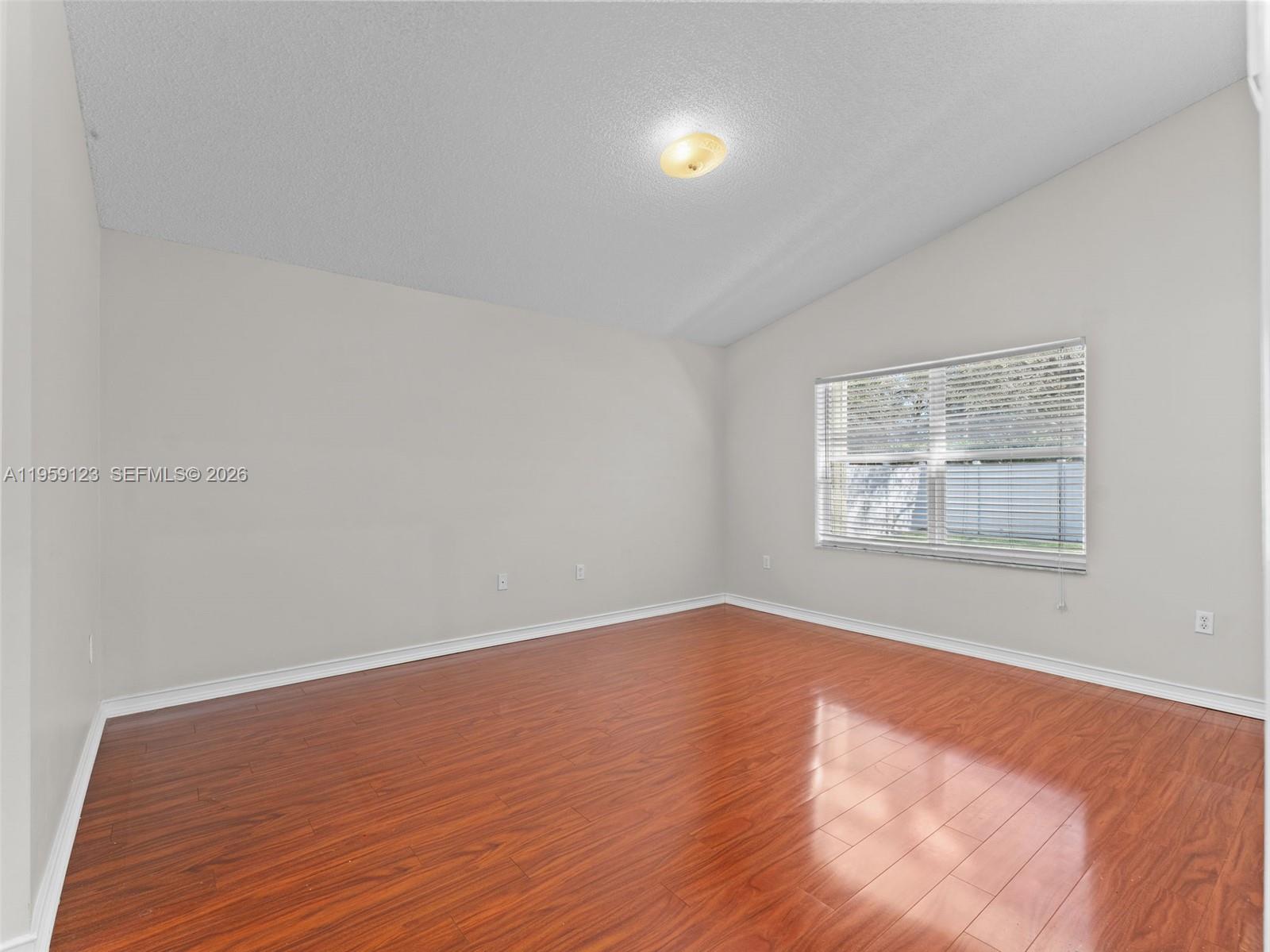 1861 NW 142nd Ter Pembroke Pines, FL 33028