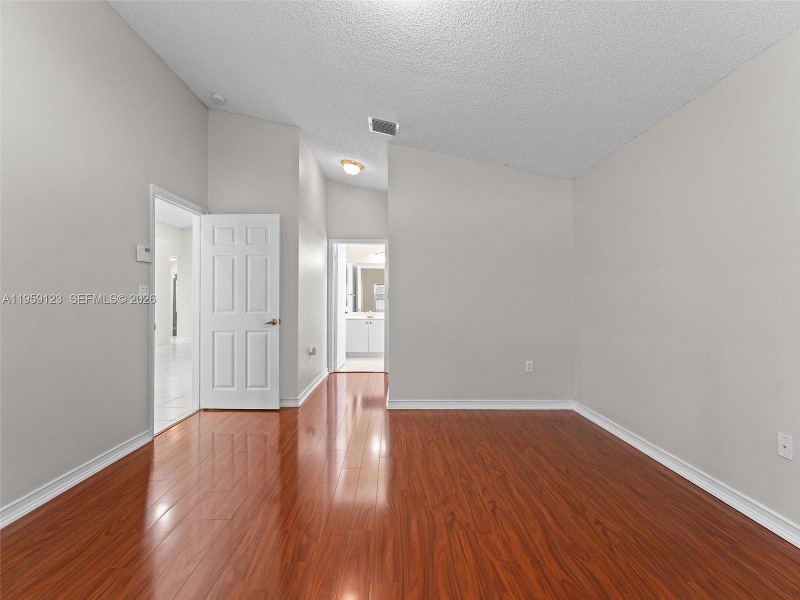 1861 NW 142nd Ter Pembroke Pines, FL 33028