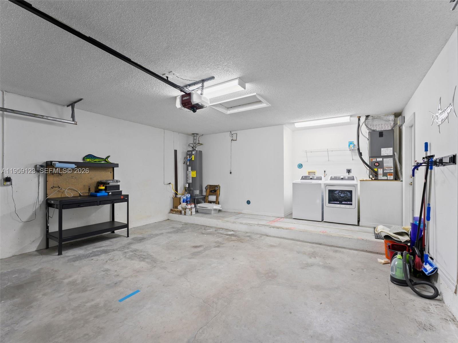 1861 NW 142nd Ter Pembroke Pines, FL 33028