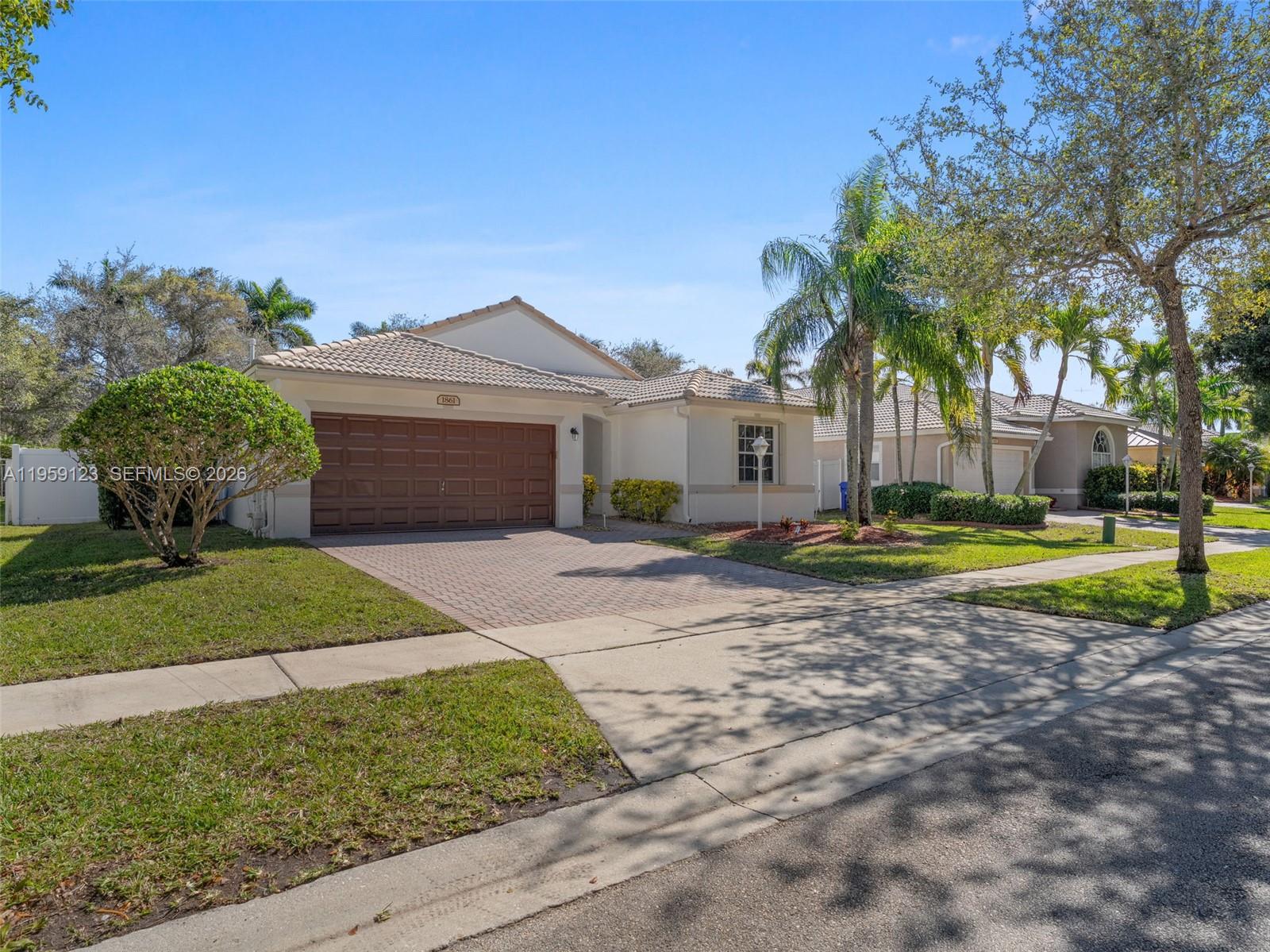 1861 NW 142nd Ter Pembroke Pines, FL 33028