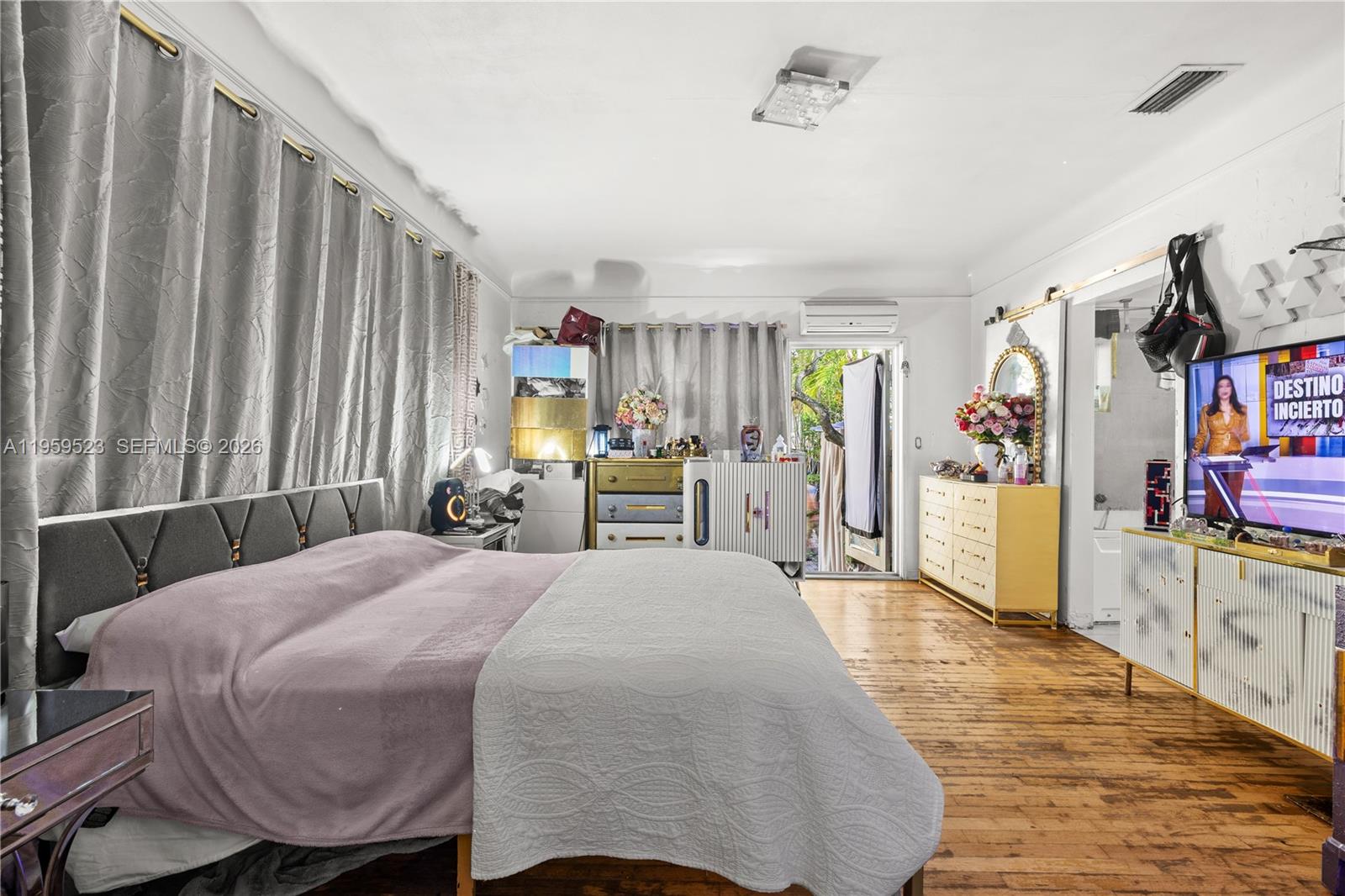 1051 NE 86th St Miami, FL 33138