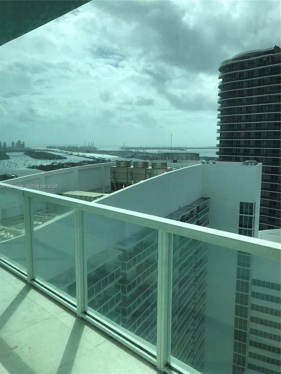 image Quantum on the Bay8