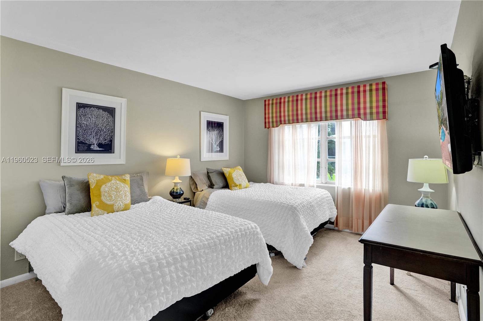 10160 Collins Ave #306N Bal Harbour, FL 33154