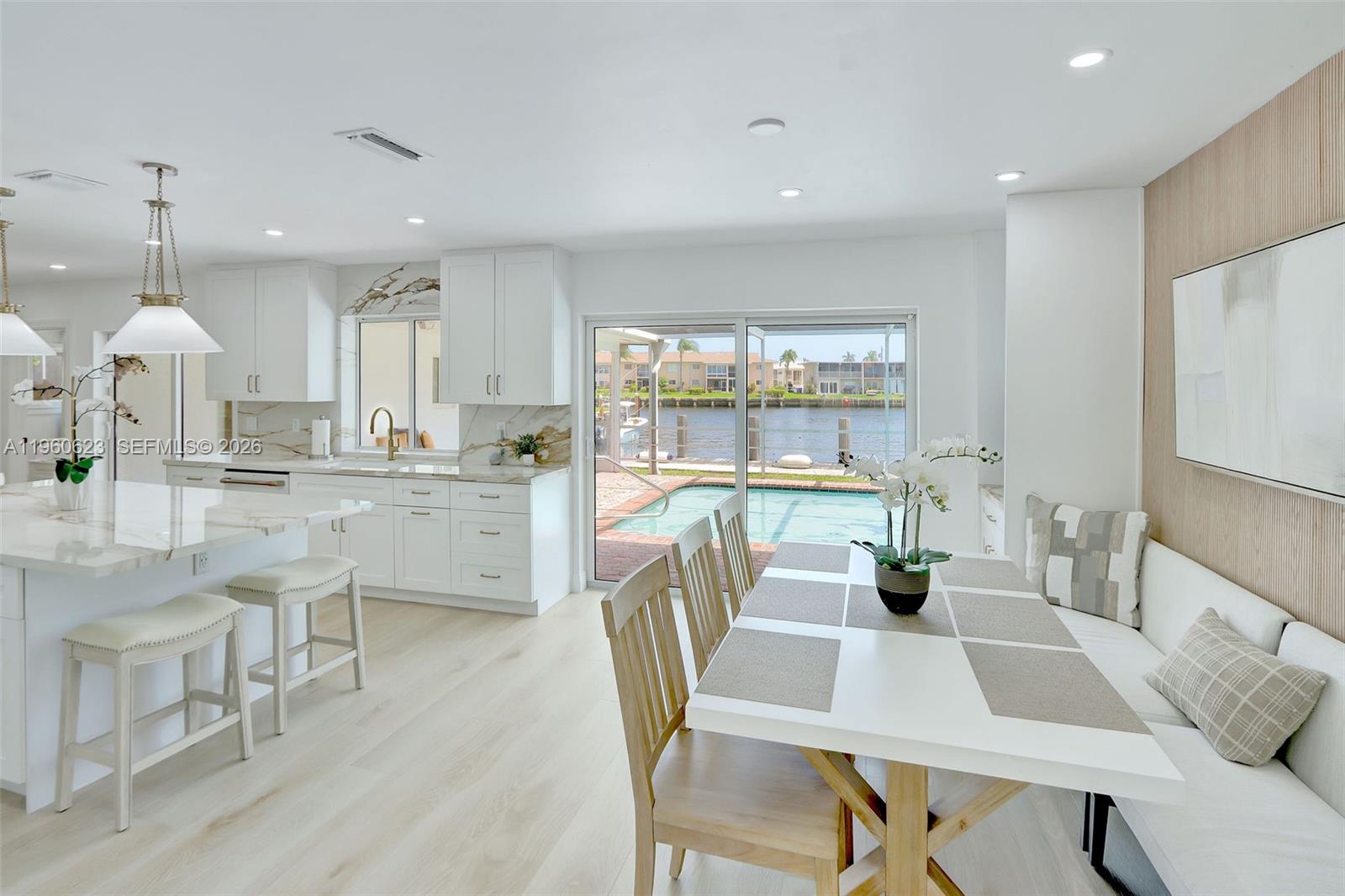 1050 SE 5th Ct Pompano Beach, FL 33060