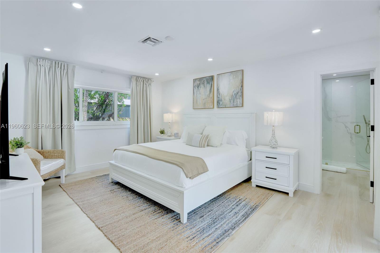 1050 SE 5th Ct Pompano Beach, FL 33060