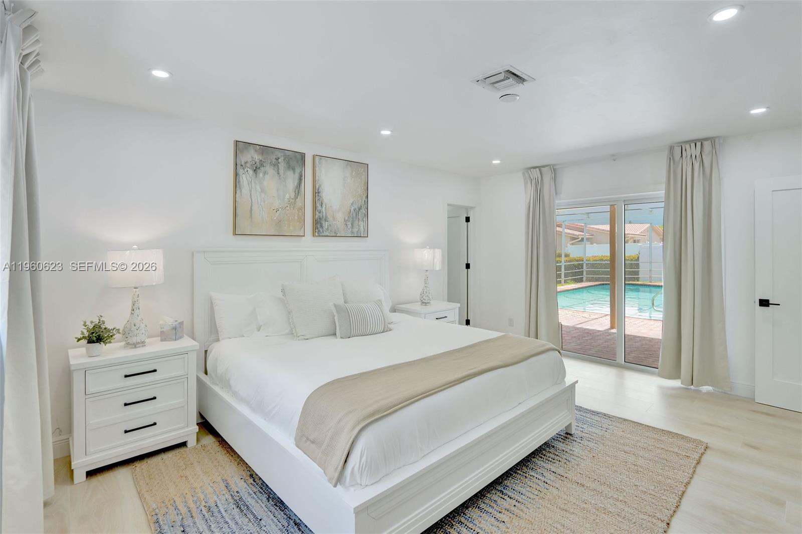 1050 SE 5th Ct Pompano Beach, FL 33060