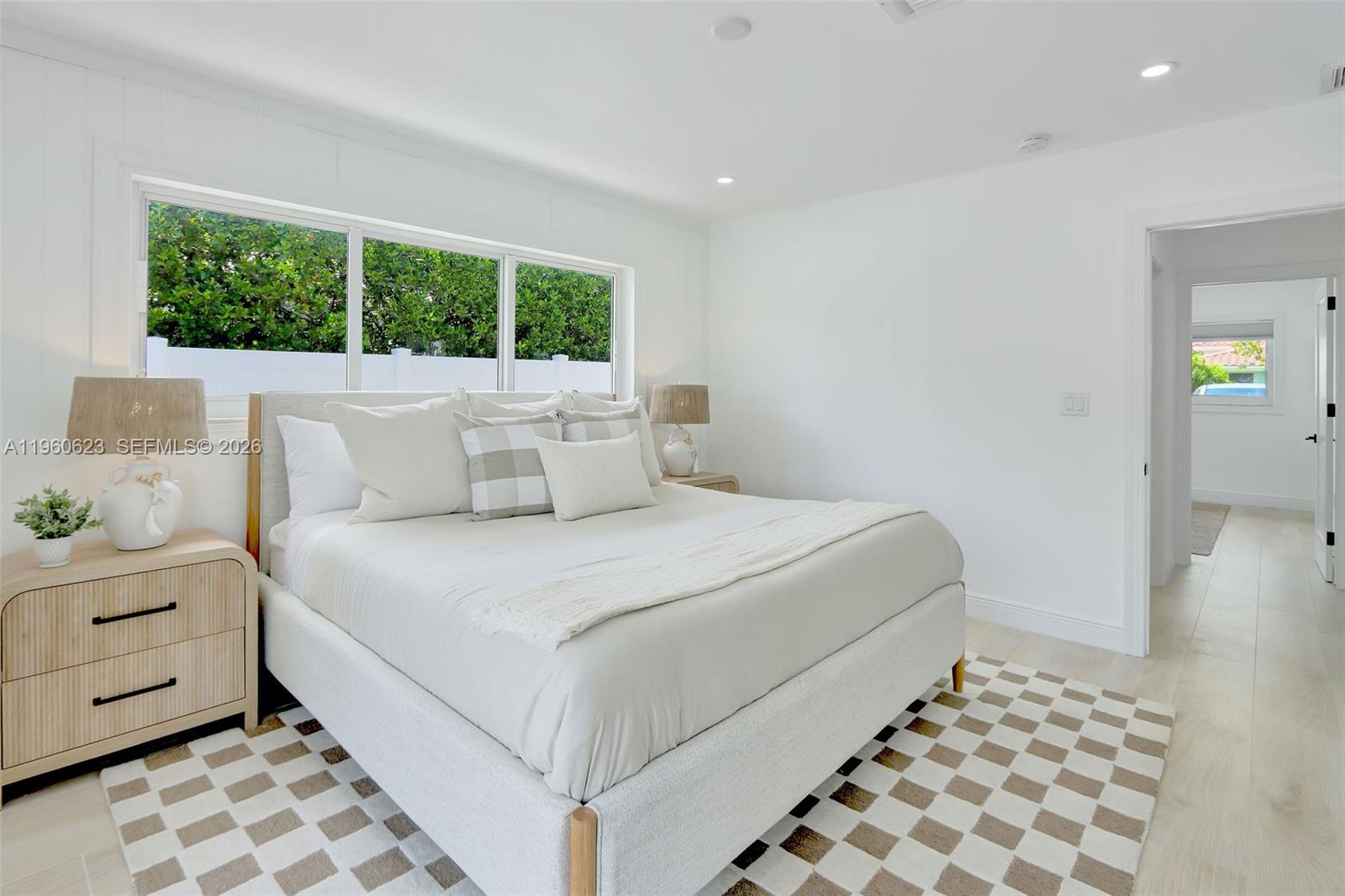 1050 SE 5th Ct Pompano Beach, FL 33060