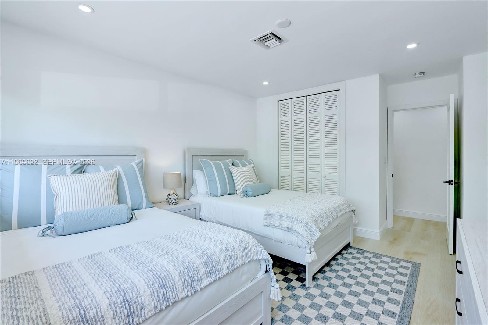 1050 SE 5th Ct Pompano Beach, FL 33060