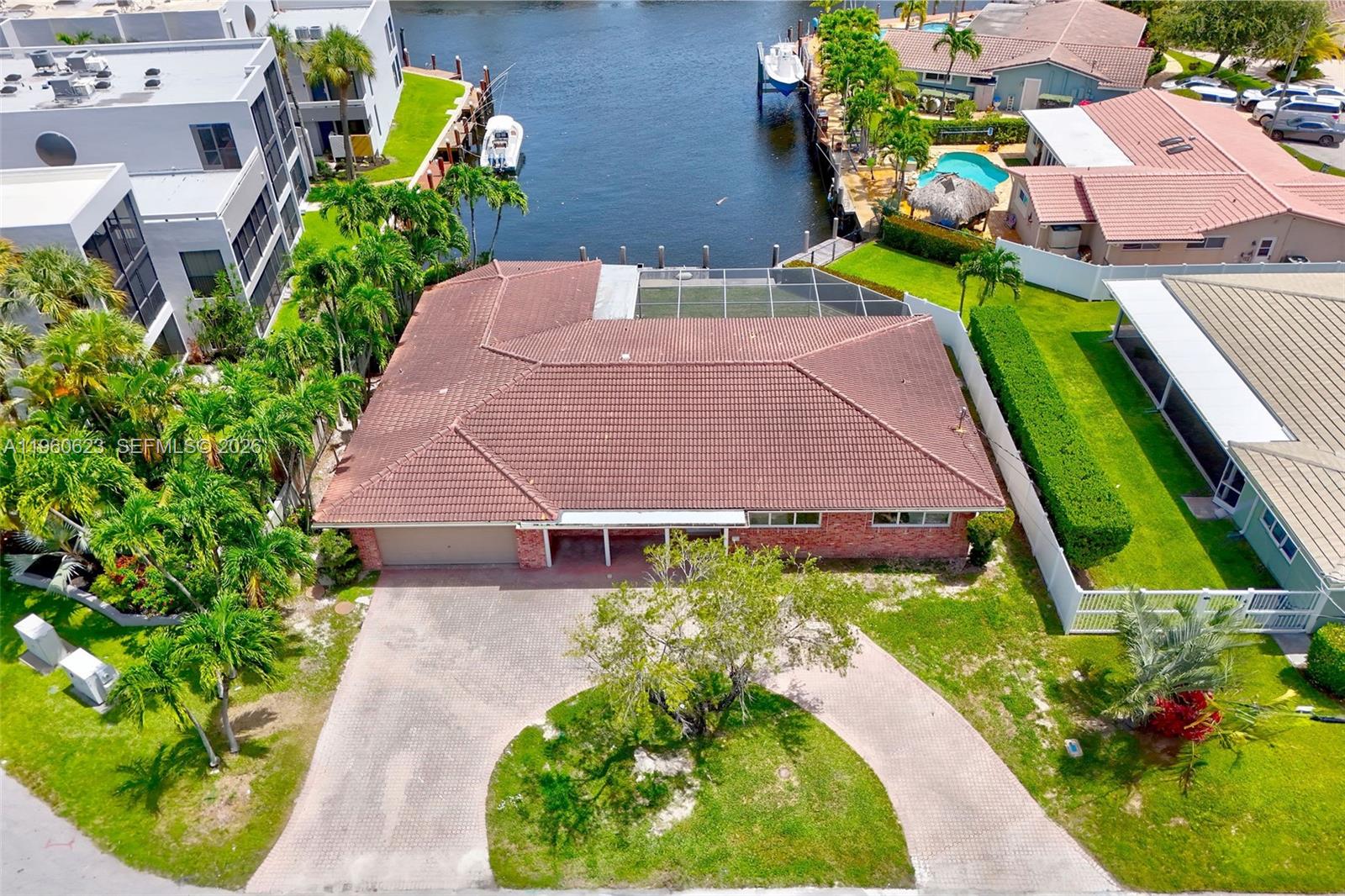 1050 SE 5th Ct Pompano Beach, FL 33060