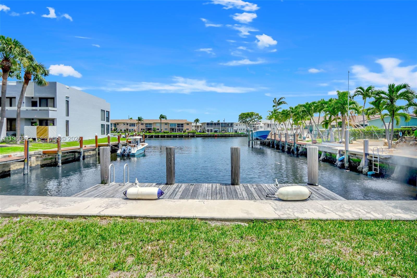 1050 SE 5th Ct Pompano Beach, FL 33060