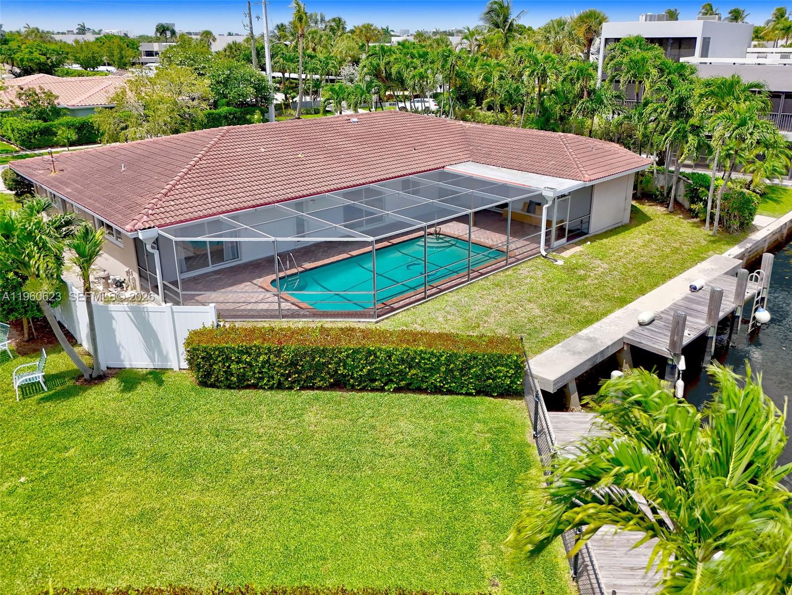 1050 SE 5th Ct Pompano Beach, FL 33060