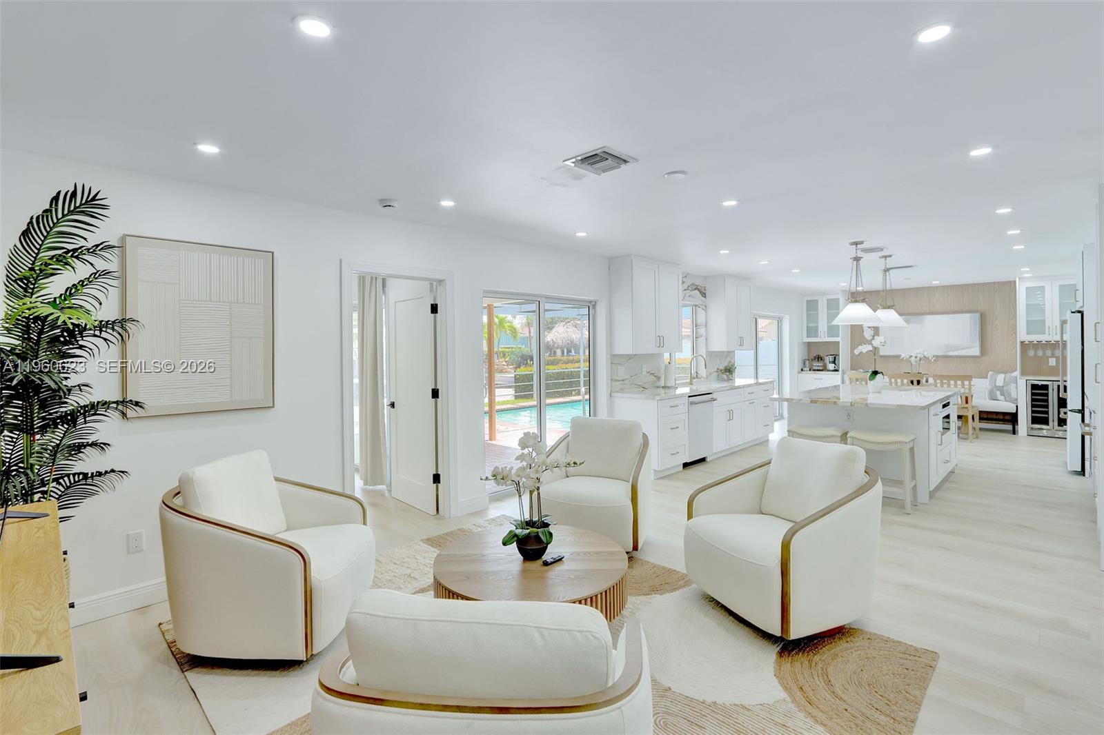 1050 SE 5th Ct Pompano Beach, FL 33060