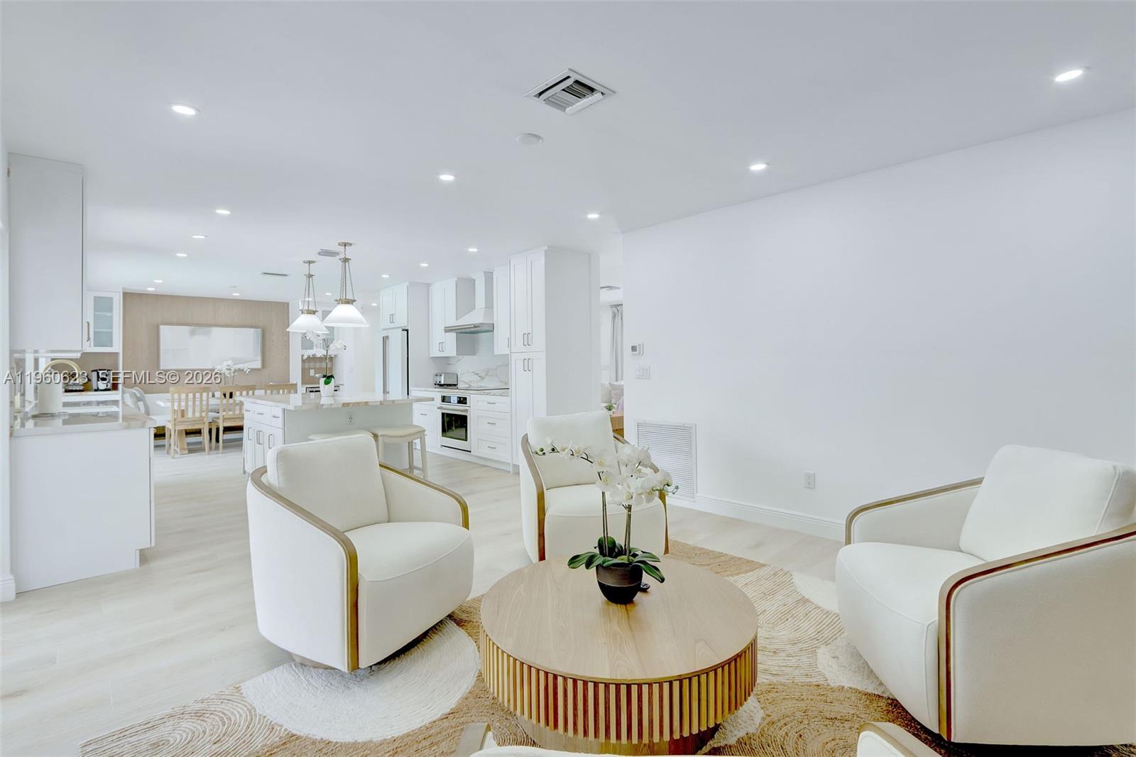 1050 SE 5th Ct Pompano Beach, FL 33060