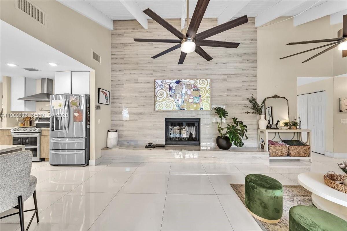 311 NW 101st Ter Coral Springs, FL 33071