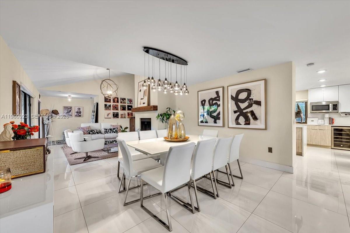 311 NW 101st Ter Coral Springs, FL 33071