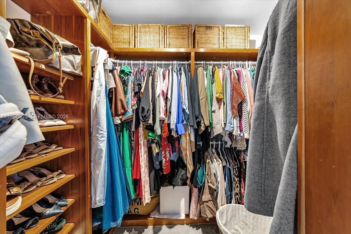 311 NW 101st Ter Coral Springs, FL 33071