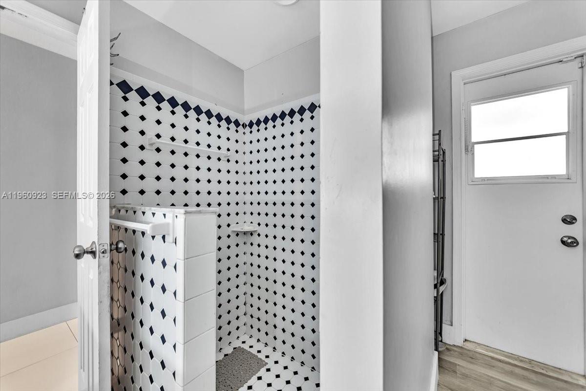 311 NW 101st Ter Coral Springs, FL 33071