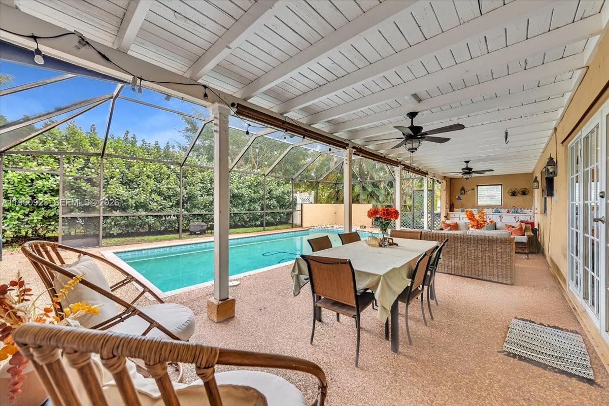 311 NW 101st Ter Coral Springs, FL 33071