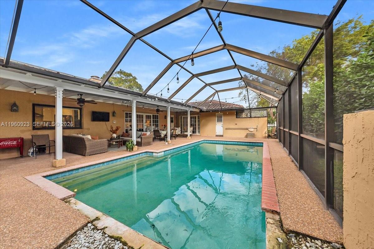 311 NW 101st Ter Coral Springs, FL 33071