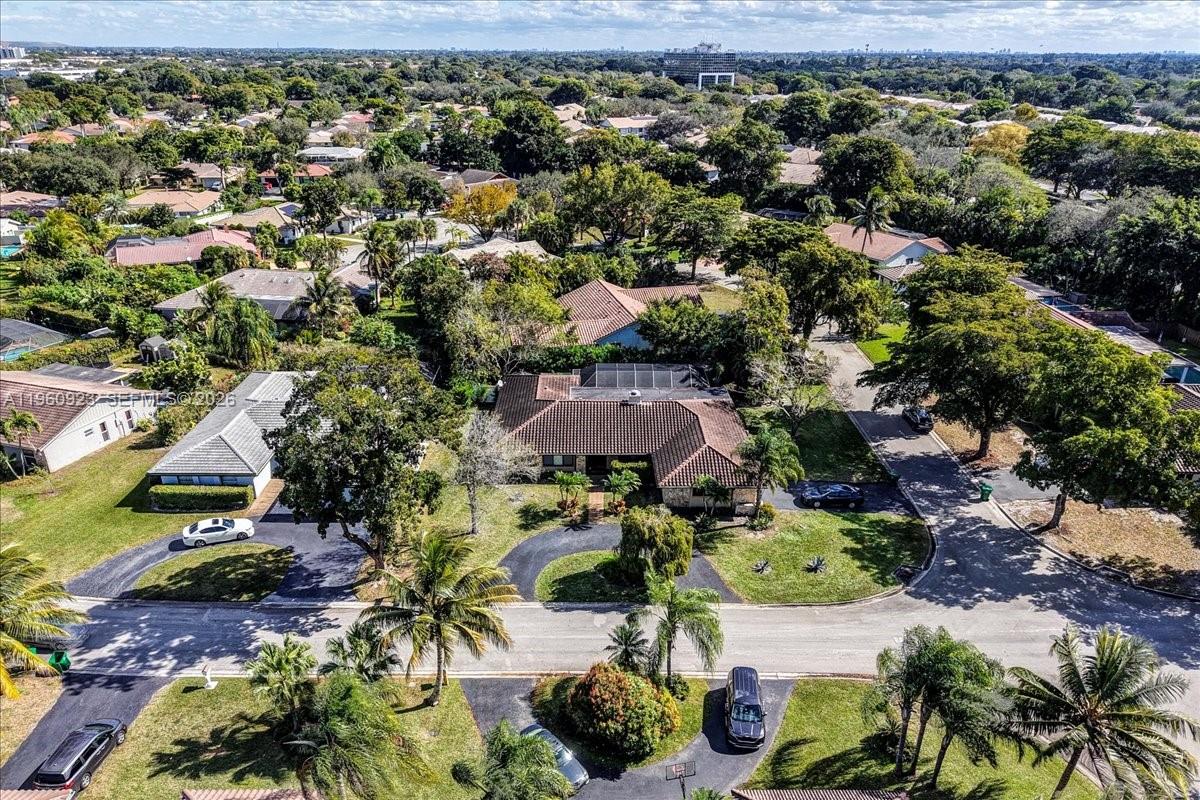 311 NW 101st Ter Coral Springs, FL 33071