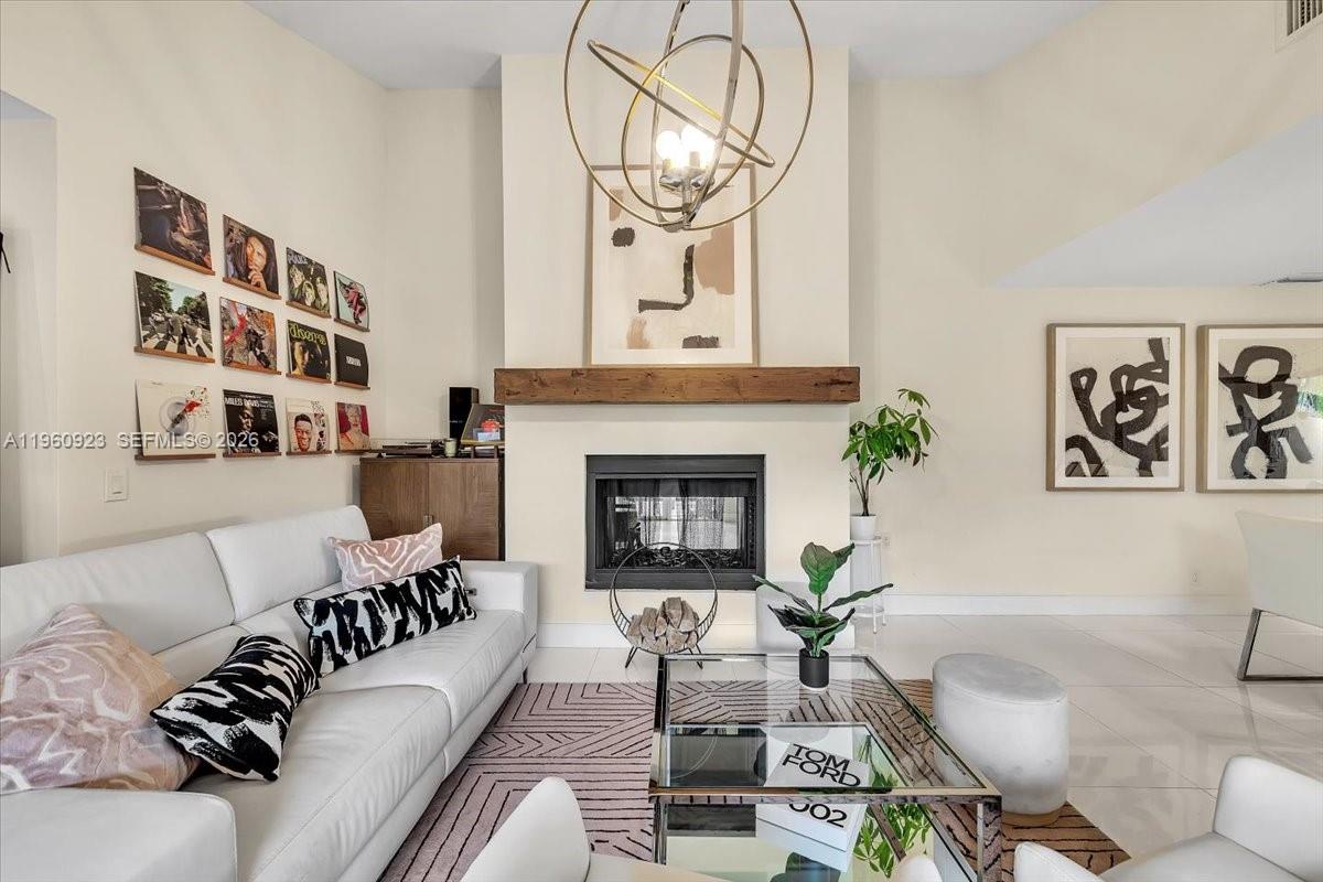 311 NW 101st Ter Coral Springs, FL 33071