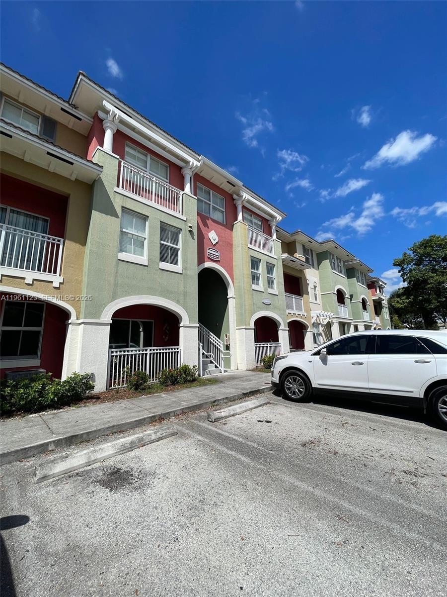 11201 NW 83rd St #203