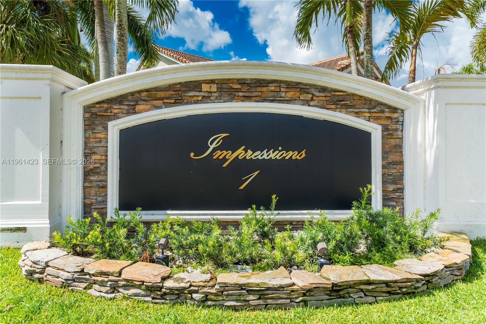 21451 Sawmill Ct Boca Raton, FL 33498