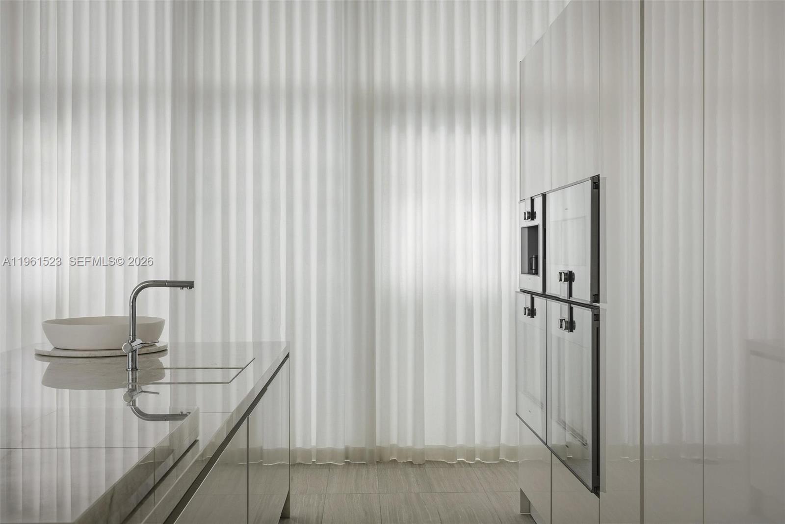 image Ritz-Carlton Residences Miami Beach9