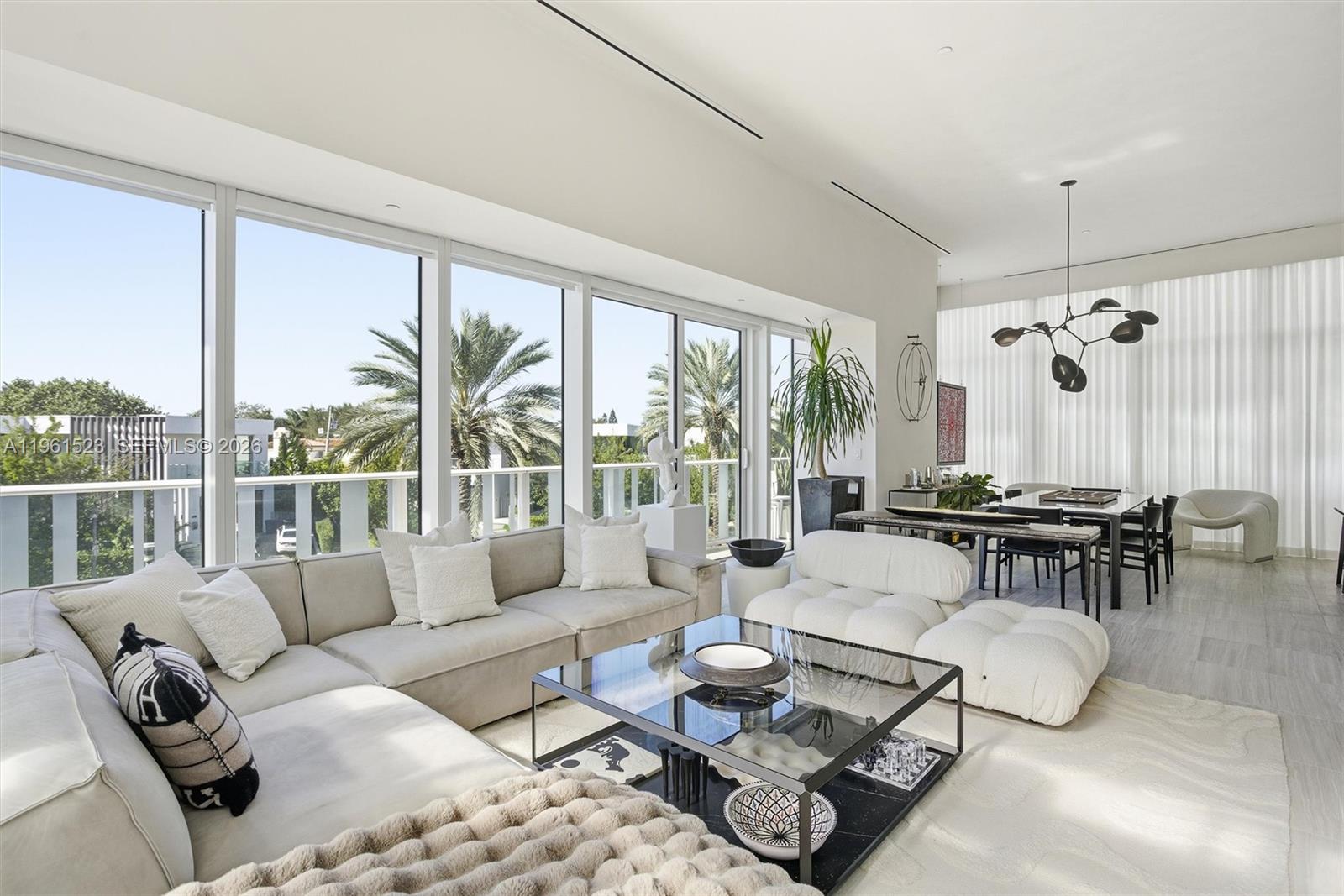 image Ritz-Carlton Residences Miami Beach17