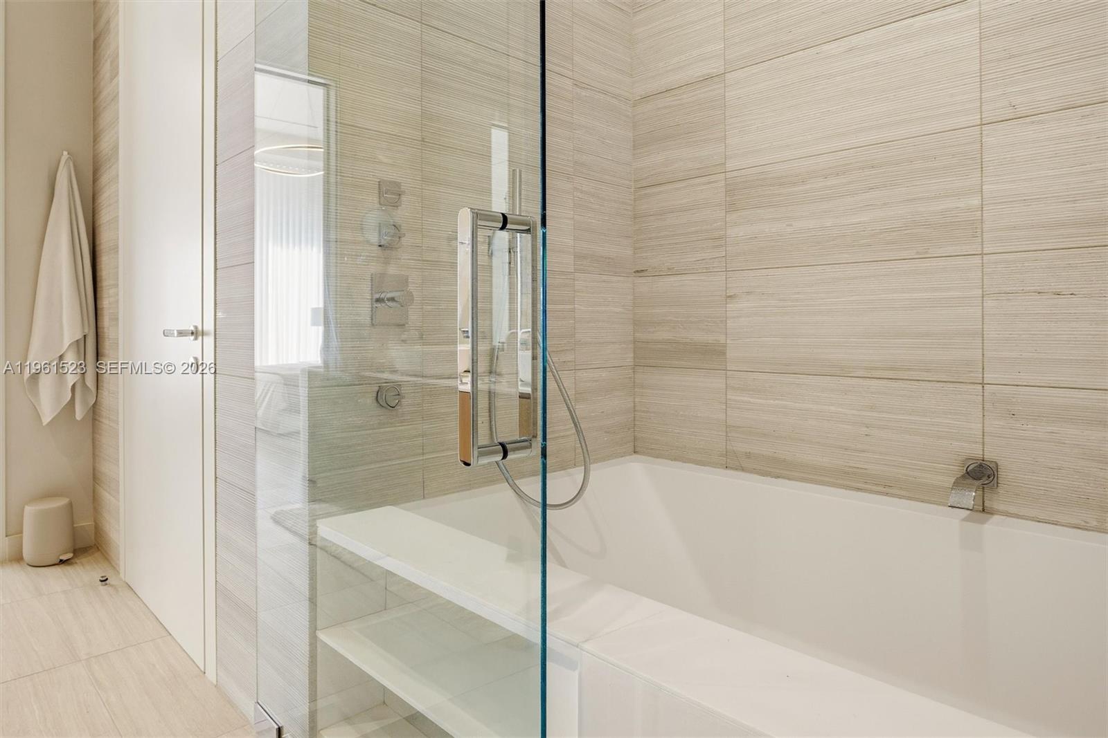 image Ritz-Carlton Residences Miami Beach25