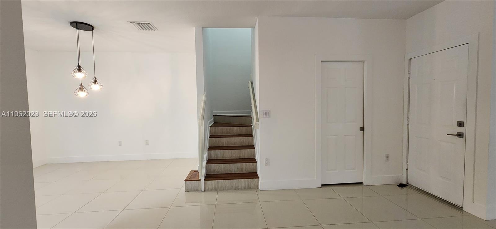 8909 SW 225th Ter Cutler Bay, FL 33190