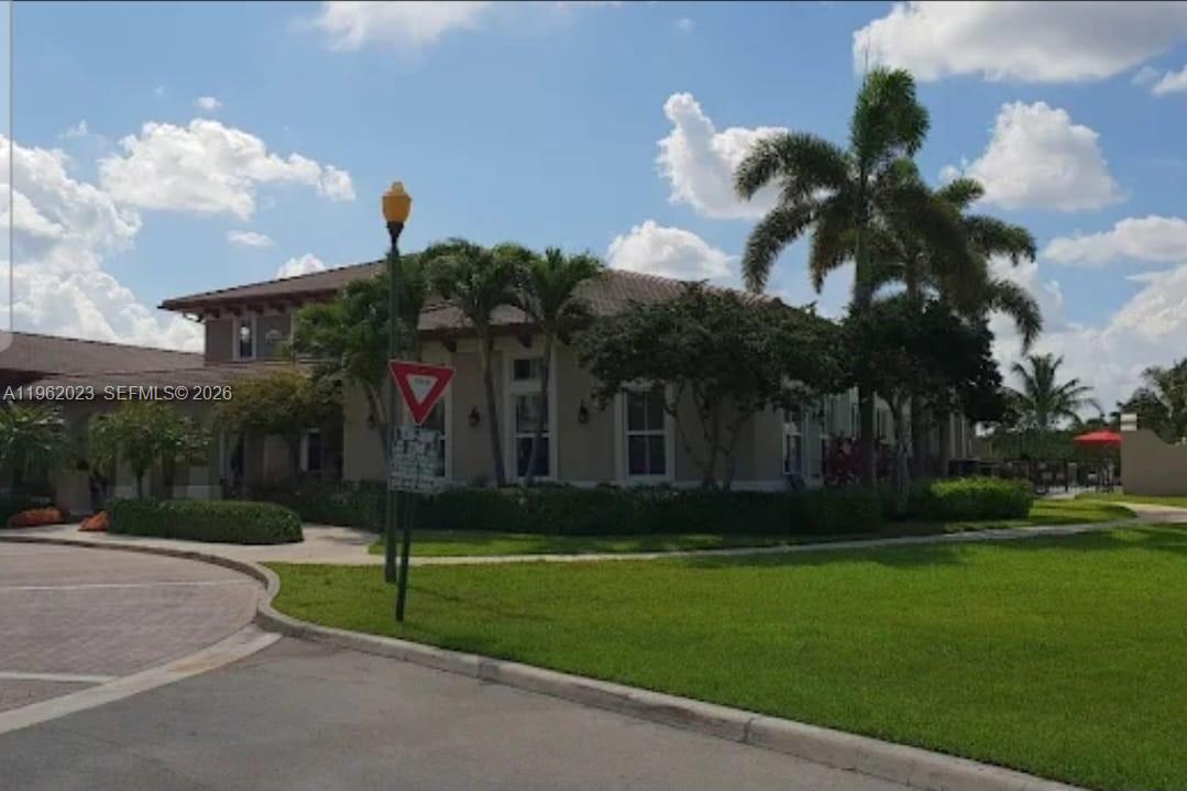 8909 SW 225th Ter Cutler Bay, FL 33190